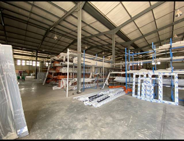 2,651M² WAREHOUSE FOR SALE IN SAMRAND BUSINESS PARK